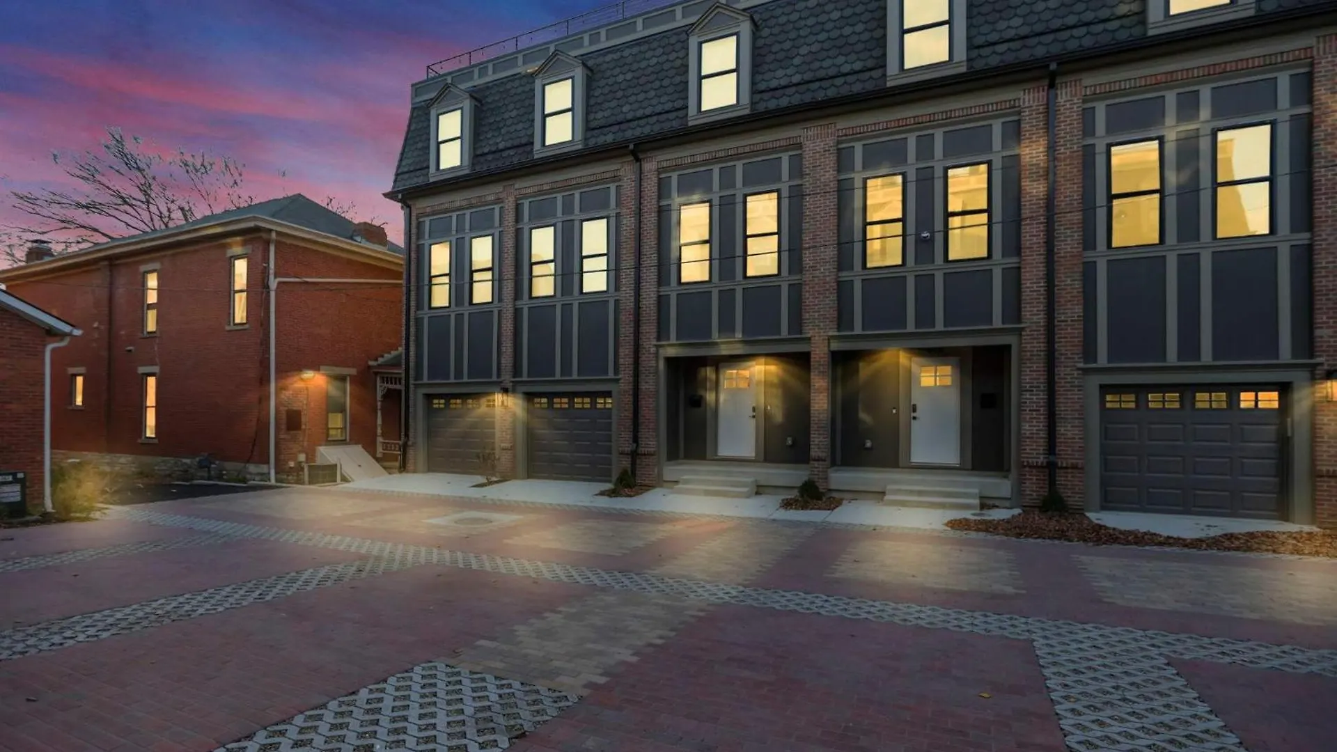 The Golden Hour - Luxury And Rooftop Hot Tub Columbus USA